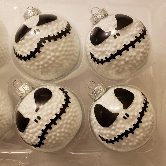 Jack Skellington Snow Ornament Set Christmas - Picture 3 of 4